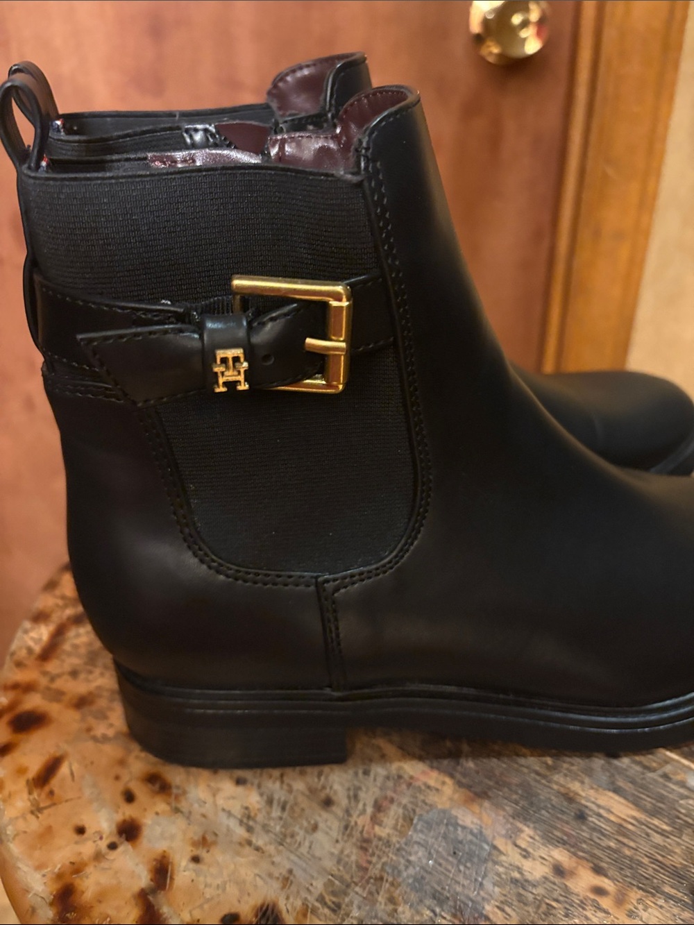 Tommy Hilfiger Black Leather Ankle Booties with Signature Stripe Pull Tab - Picture 2 of 4